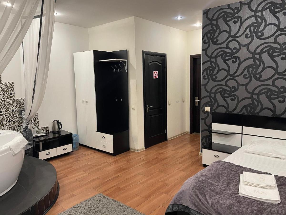 Nyvky Plaza Hotel Κίεβο Εξωτερικό φωτογραφία